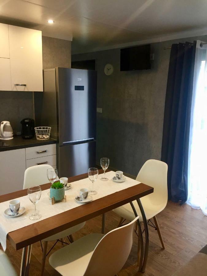 Fishka House Domek Wypoczynkowy Zator Bagian luar foto